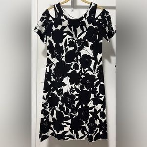 New Ann Taylor Dress Black And White Floral XS Wardrobe Classic Pieces